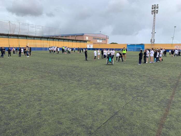 El encuentro se desarrolló sobre el césped del estadio Pablo Morales (Foto TA)